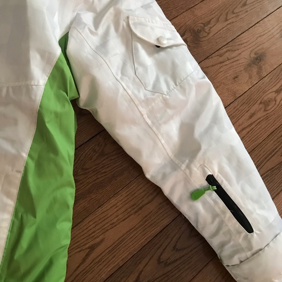 Women’s ski jacket with hood - Picture 4 of 7